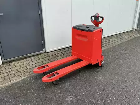 Porta-paletes elétrico 2018  Linde T16 (1)