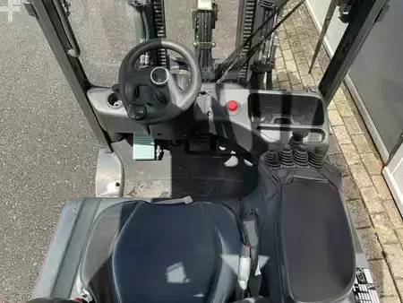 Elektrisk- 4 hjul 2016  Linde E25L-01 (3)