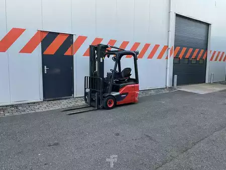 Eléctrico - 3 rodas 2019  Linde E14-02 (6)