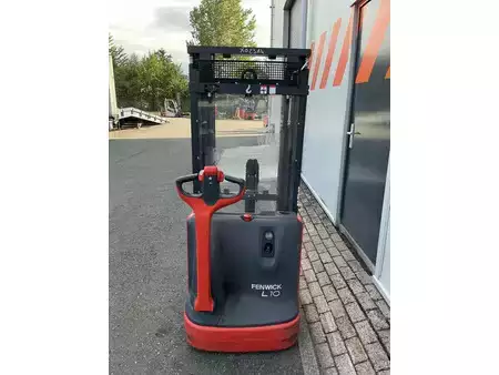 Apilador eléctrico 2020  Linde L10 (3)