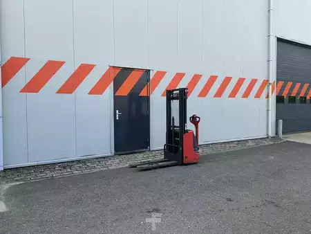 Apilador eléctrico 2020  Linde L10 (5)