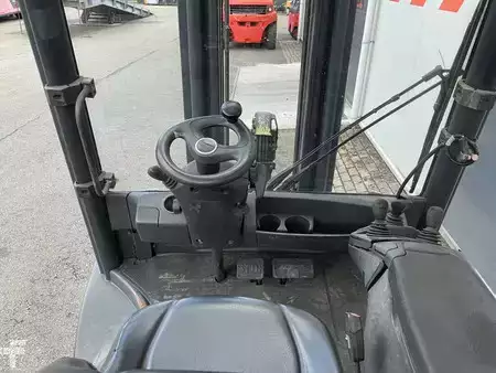 Diesel heftrucks 2012  Linde H50D-01 (3)
