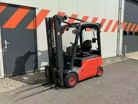 4-wiel elektrische heftrucks 2013  Linde E16P-01 (1)