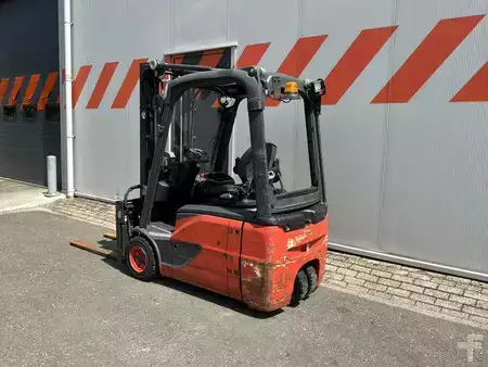 Elektro tříkolové VZV  Linde E16-02 (2)