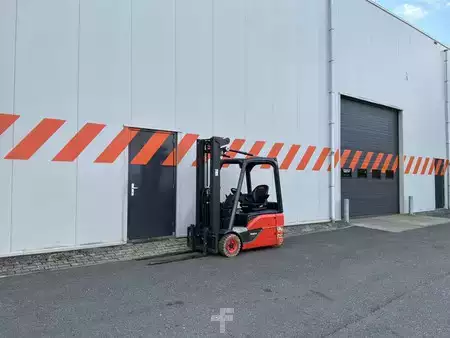Elektro tříkolové VZV  Linde E16-02 (5)