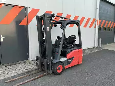 Elektro tříkolové VZV 2018  Linde E16C-02 (1)
