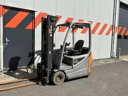 3-wiel elektrische heftrucks  Still RX20-16 (1)