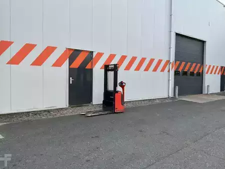Apilador eléctrico 2020  Linde L10 (5)