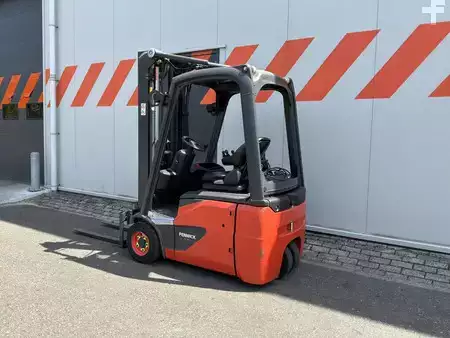Elektro tříkolové VZV 2019  Linde E15-02 (2)