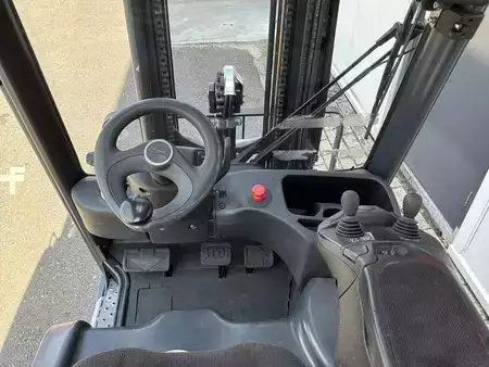Elektro čtyřkolový VZV 2019  Linde E16PH-02 (3)