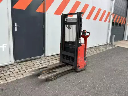Ruční vysokozdvižný vozík 2013  Linde L12 (1)
