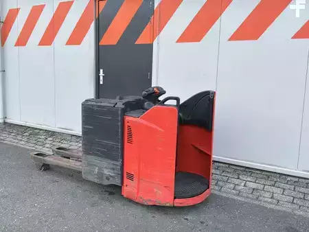 Nízkozdvižný vozík  Linde T20SP (2)
