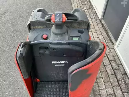 Nízkozdvižný vozík  Linde T20SP (3)