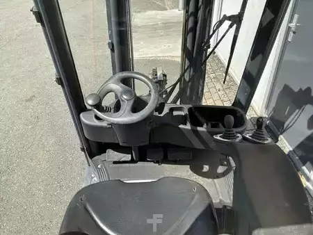 LPG Forklifts  Linde H16T-01 (3)