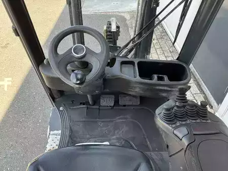 LPG Forklifts  Linde H16T-01 (3)