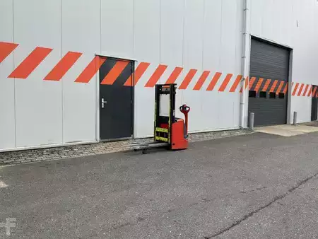 Ruční vysokozdvižný vozík 2019  Linde L12i (5)
