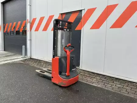 Stacker pedestre 2015  Linde L10 (2)