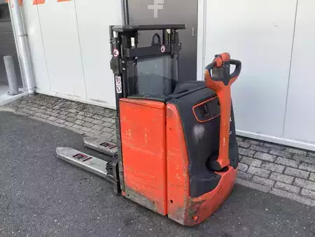 Apilador eléctrico  Linde L16 (2)