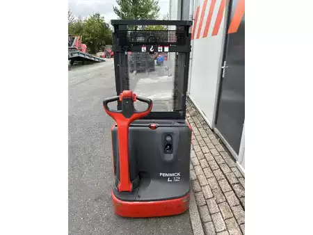 Ruční vysokozdvižný vozík 2019  Linde L12i (3)