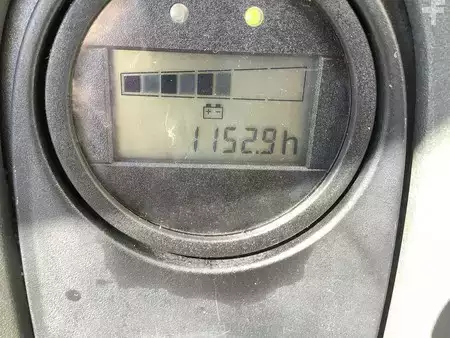 Apilador eléctrico  Linde L12 (4)