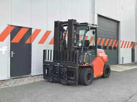 Sähkö - 4 pyör 2020  Toyota 9FBM80T (1)