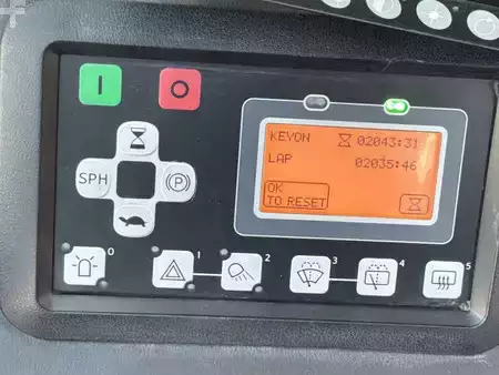 Sähkö - 4 pyör 2020  Toyota 9FBM80T (4)