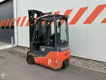 Elektryczne 3-kołowe 2018  Toyota 8FBEK16T (2)