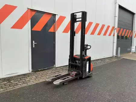 Pinontavaunu 2018  BT SWE140L (1)
