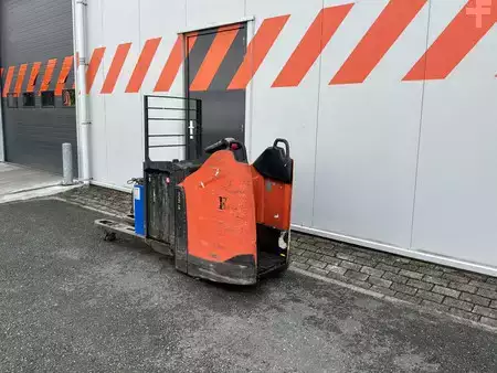 Niederhubwagen  BT LPE250 (2)