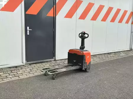 Wózki niskiego podnoszenia 2018  BT LWE130 (1)