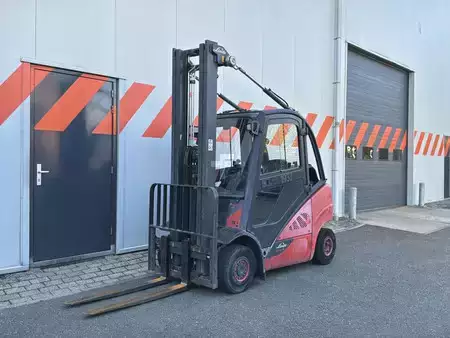 Nestekaasutrukki 2017  Linde H25T-02 (1)