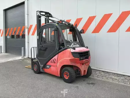 Nestekaasutrukki 2017  Linde H25T-02 (2)