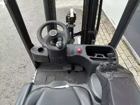 Sähkö - 4 pyör 2021  Linde E16P-02 (3)