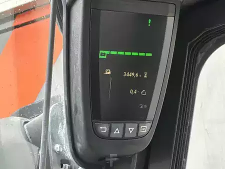 Elektryczne 4-kołowe 2018  Linde E25L-01 (4)