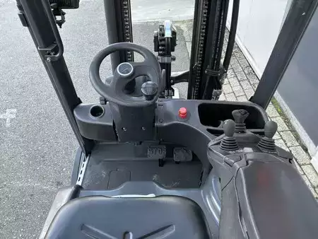 El Truck - 3-hjul 2019  Linde E20L-01 (3)