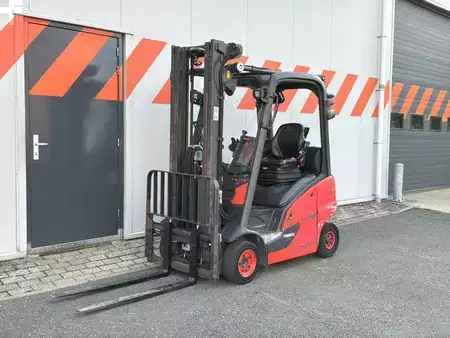 Treibgasstapler 2016  Linde H14T-01 (1)