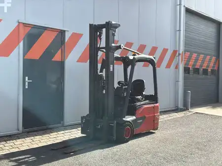 Elektro tříkolové VZV 2020  Linde E18-02 (1)