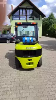 LPG heftrucks 2016  Clark C50sL (2)