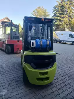 LPG heftrucks 2018  Clark GTS25 (4)