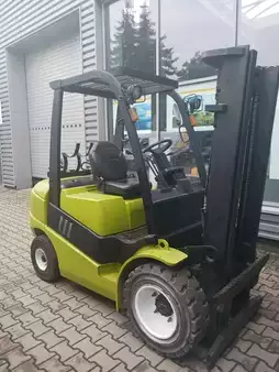 Wózki gazowe 2012  Clark C30L (2)