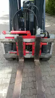 LPG heftrucks 2013  Clark C30L (5)