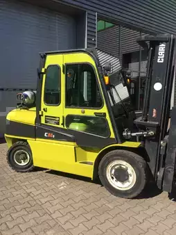 Empilhador a gás 2015  Clark C55sL (1)