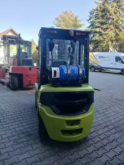 Wózki gazowe 2018  Clark GTS25 (5)
