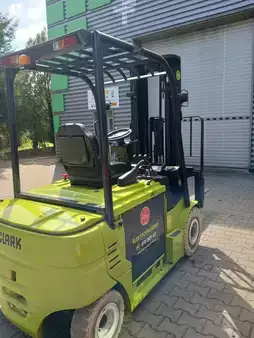 Elektrisk- 4 hjul 2017  Clark GEX30s (3)