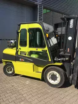 Gas truck 2015  Clark C55sL (1)