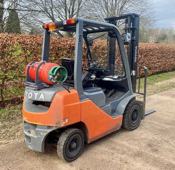LPG Forklifts 2016  Toyota 8FGF20 (3)