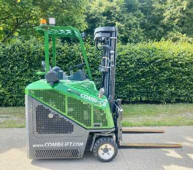 Carretilla de 4 vías 2017  Combilift CB3000 (1)