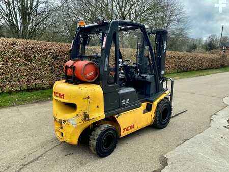 LPG Forklifts 2021  TCM U1D2A25LH (2)