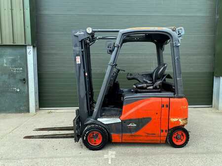 Chariots électriques à 4 roues 2016  Linde E 20PH-02 (3)