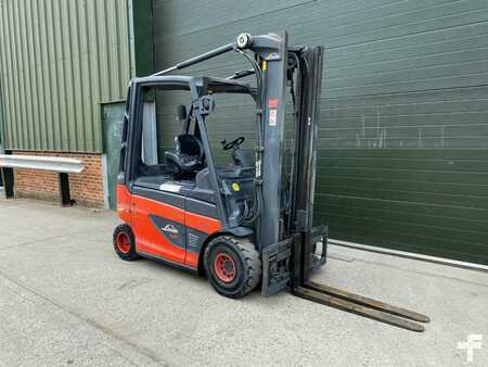 Carrelli elettrici 4 ruote 2017  Linde E25-01 (3)